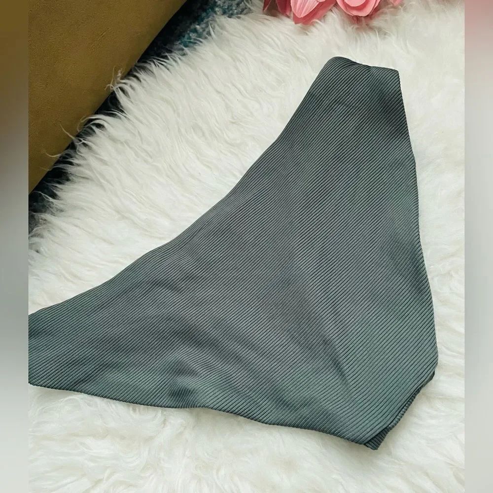 BECCA Ribbed Bikini Bottoms Army Green M - Picture 4 of 5